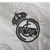 jersey-football-real-madrid-design-dragon-blanc-collection-speciale-2024-2025 Real Madrid voetbalshirt design draak wit speciale collectie 2024 2025