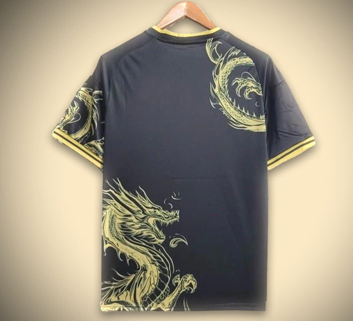 jersey-supporter-real-madrid-style-concept-avec-dragon-dore Supportersshirt Real Madrid conceptstijl met gouden draak