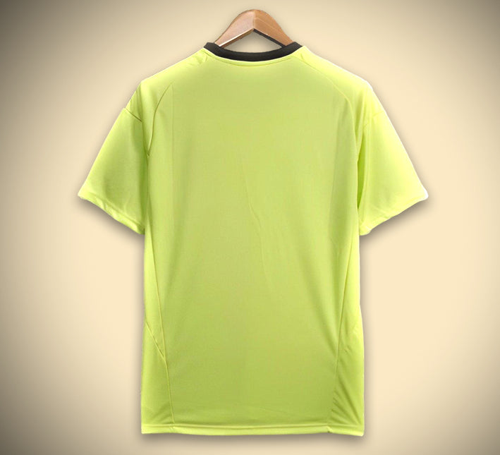 MAILLOTREALMADRID2425gardienvertdos.jpg Real Madrid Keeper Thuisshirt Groen 2024-2025 achteraanzicht