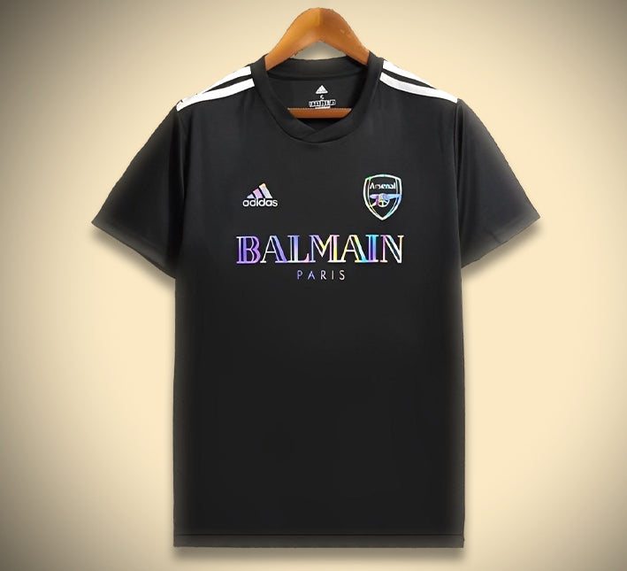 jersey-arsenal-concept-collection-balmain-style-luxe-pour-fan-de-football Shirt Arsenal conceptcollectie Balmain luxestijl voor voetbalfans