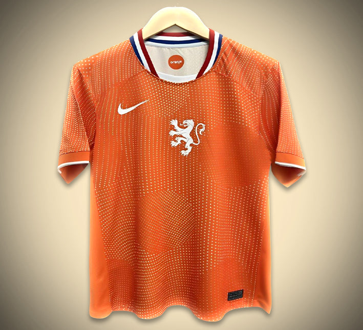 Maillot_PaysBas_Domicile_2025.jpg Nederland Thuisshirt 2025 vooraanzicht