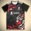 maillot-de-football-concept-liverpool-noir-edition-2024-2025 concept voetbalshirt Liverpool zwart editie 2024 2025