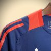 haut-d-echauffement-manchester-united-avant-match-collection-2025-2026 Haut d échauffement Manchester United avant match collection 2025 2026