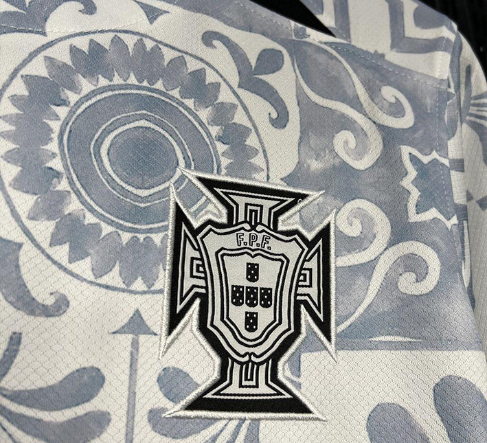 Concept Voetbalshirt Portugal Louis Vuitton Editie 2425
