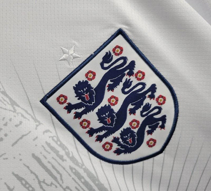 maillotangleterreconceptlogo.jpg Concept Engeland Voetbalshirt 2024 zijaanzicht