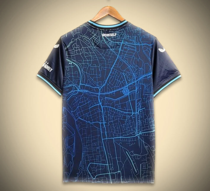 maillot-concept-bayern-leverkusen-edition-bleue-saison-2024-2025 Conceptshirt Bayern Leverkusen blauwe editie seizoen 2024 2025