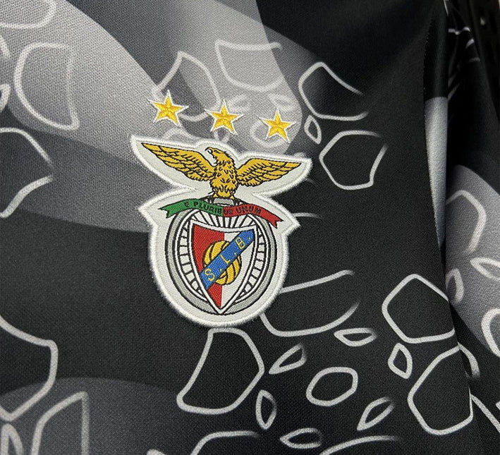 maillot-benfica-avant-match-noir-2425 Benfica Voorwedstrijdshirt Zwart 2425