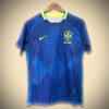 maillot-de-football-bresil-jaune-version-exterieur-coupe-moderne-et-respirante Geel Braziliaans voetbalshirt uitversie modern en ademend model