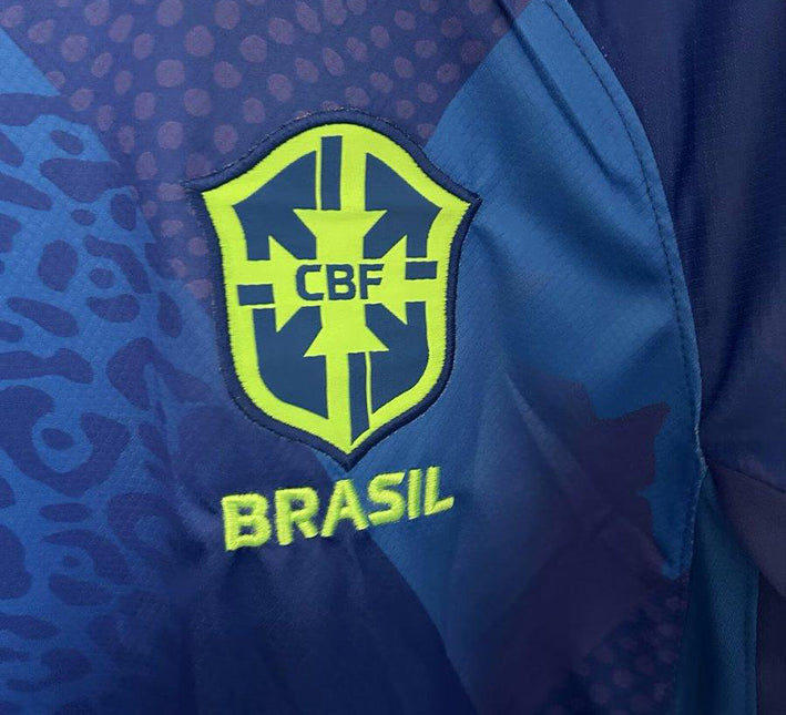 tenue-bresilienne-de-foot-maillot-exterieur-pour-supporter-de-la-selecao Braziliaanse voetbaltenue uitshirt voor supporters van de Seleção