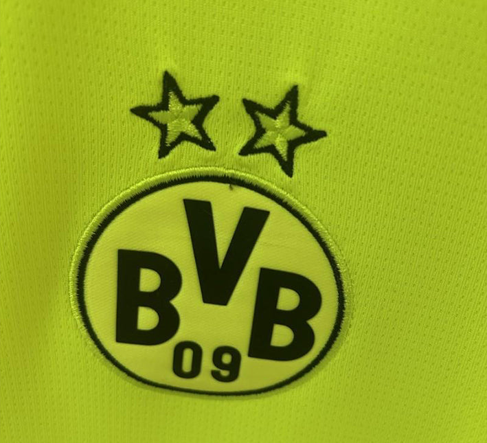 maillotbvbconceptvertlogo.jpg Concept Voetbalshirt Borussia Dortmund Groene Editie 2024-2025 zijaanzicht