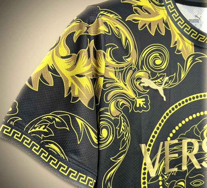 Tenue Italie style Versace maillot concept pour supporters