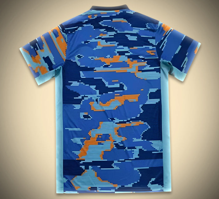 maillotpaysbasavantmatchdos.jpg Nederland Voorwedstrijdshirt 2024 zijaanzicht
