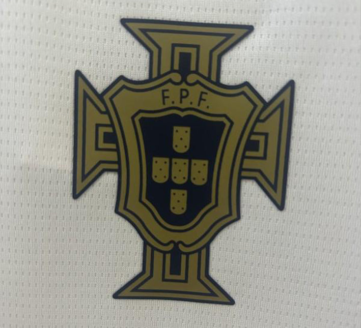 Portugal Trainingsshirt Wit 2024-2025 zijaanzicht