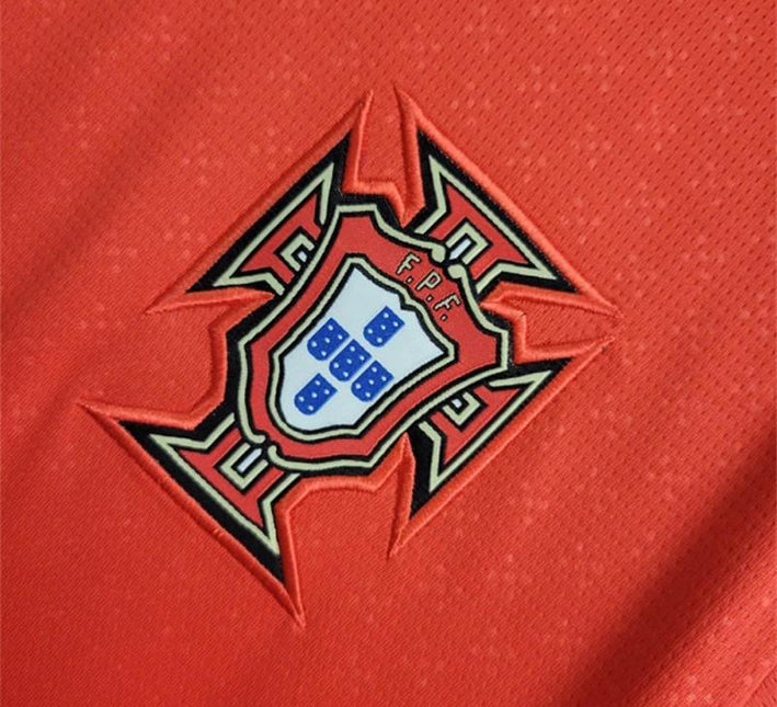 maillotportugaldomicilelogo.jpg Portugal Thuisshirt 2024-2025 zijaanzicht