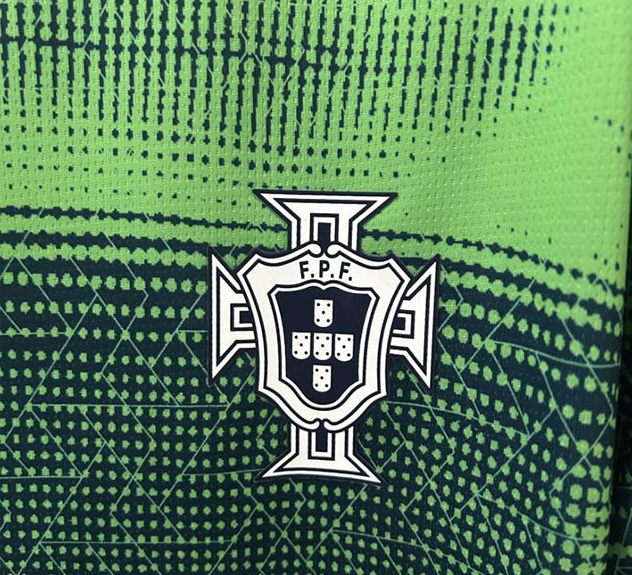 maillotportugalesportlogo.jpg Portugal E-Sport Thuisshirt 2024-2025 zijaanzicht