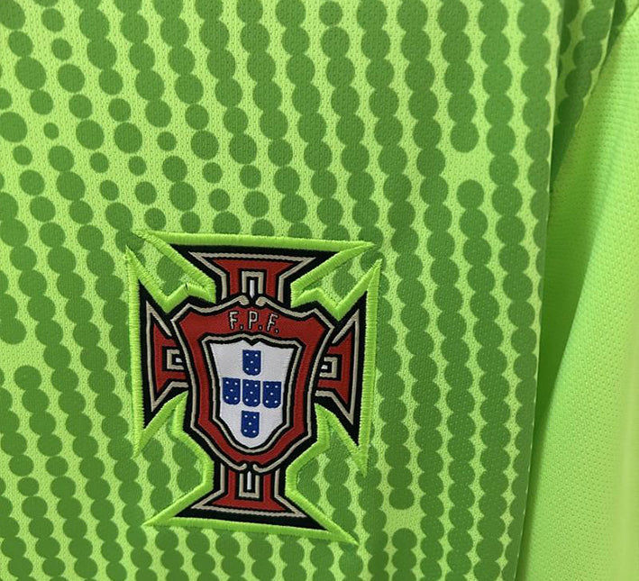 maillotportugalvertlogo.jpg Portugal Keeperstrui Groen 2024-2025 zijaanzicht