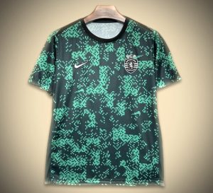 maillotsportingprematch-1.jpg Maillot Sporting CP Avant-Match 2024-2025 vue de face