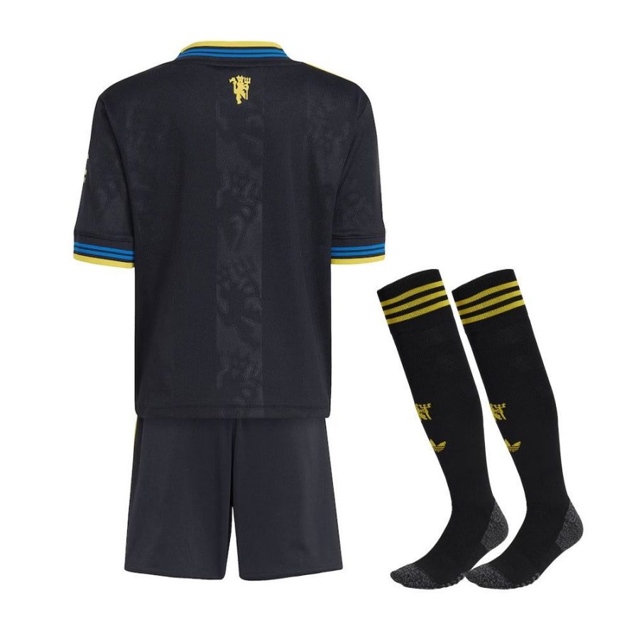 ensemble-enfant-manchester-united-maillot-third-saison-2025-2026-avec-short-et-chaussettes Kinderset Manchester United third shirt seizoen 2025 2026 met broekje en sokken