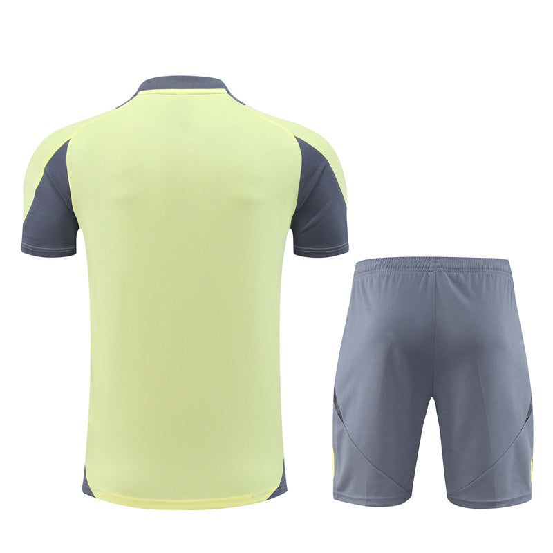ensemble-maillot-et-short-ajax-saison-2024-2025-tenue-de-football Ajax thuisshirt en short set seizoen 2024 2025 voetbaltenue