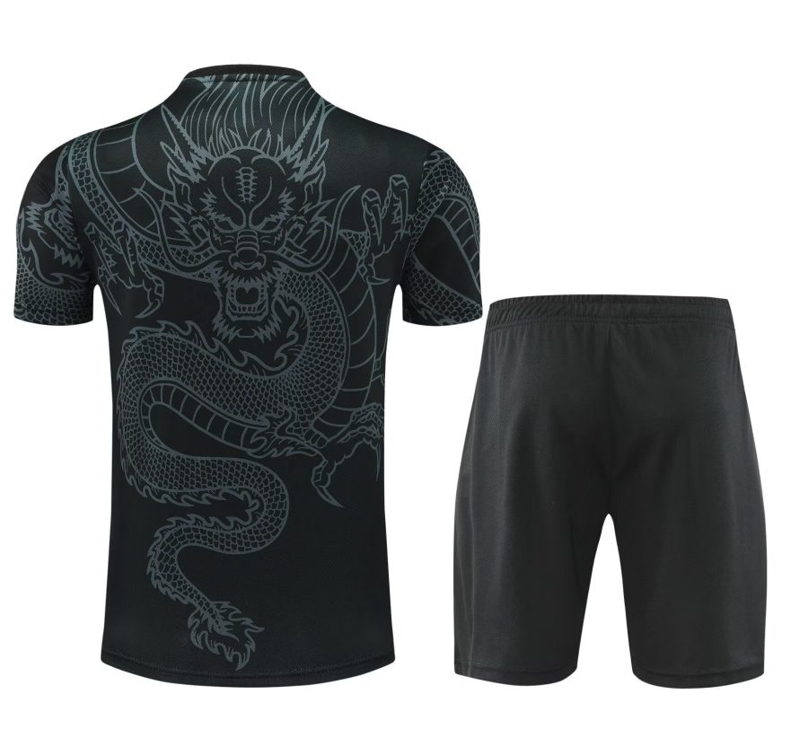 Shirt en broek set Real Madrid seizoen 2024 2025 officiële tenue