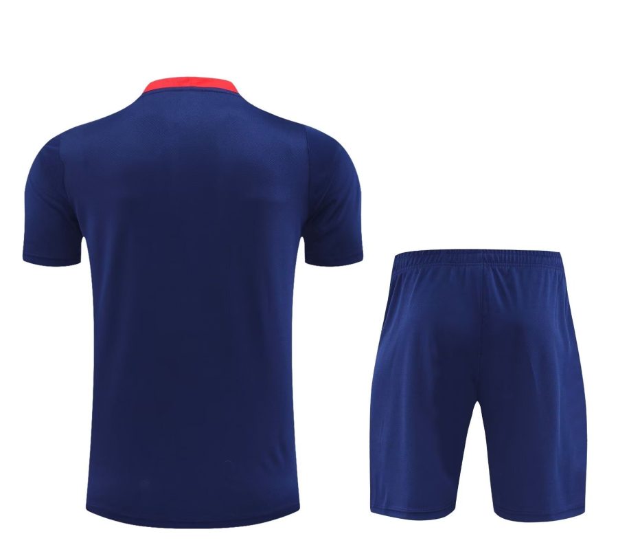 PSG thuisshirt seizoen 2024/2025 voetbalshirt en -broek