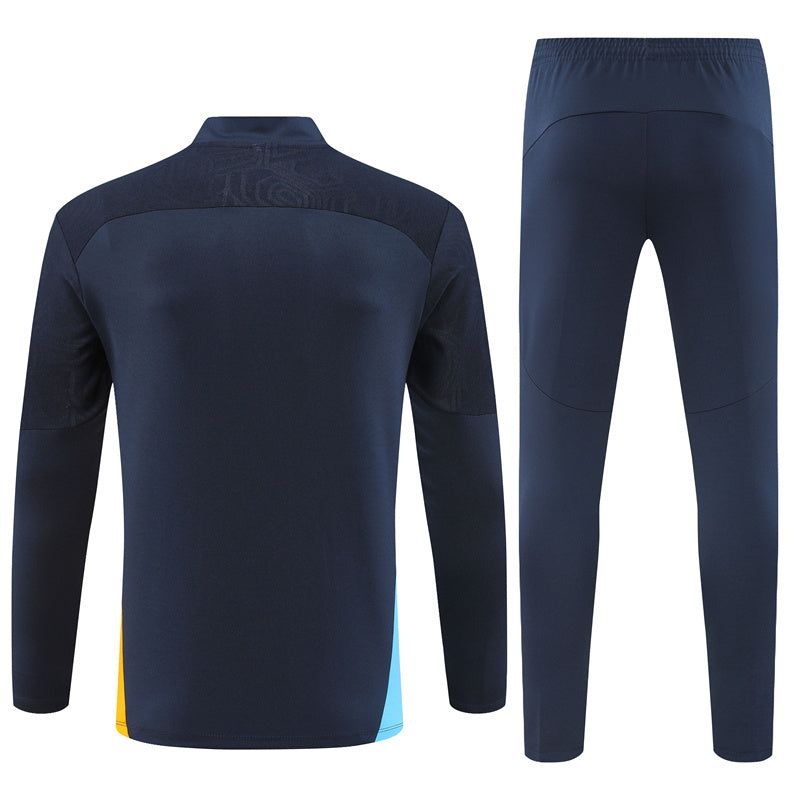 ensemble-survetement-haut-et-bas-olympique-de-marseille-saison-2024-2025 Olympique de Marseille trainingspak boven- en onderkleding seizoen 2024 2025