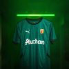 jersey-de-football-rc-lens-exterieur-couleurs-du-club-sang-et-or RC Lens voetbalshirt uit clubkleuren bloed en goud