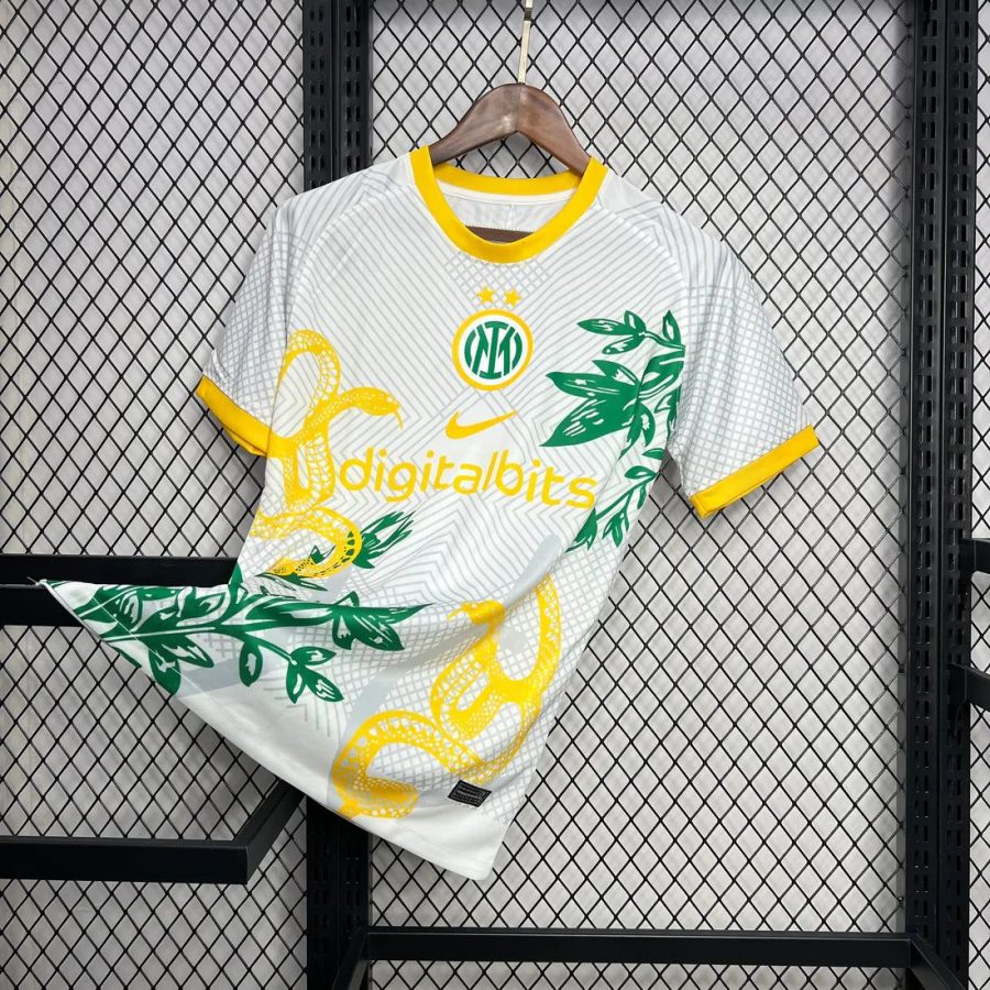 jersey-inter-milan-jaune-collection-speciale-snake-saison-2025-2026 shirt Inter Milan geel speciale snake collectie seizoen 2025 2026