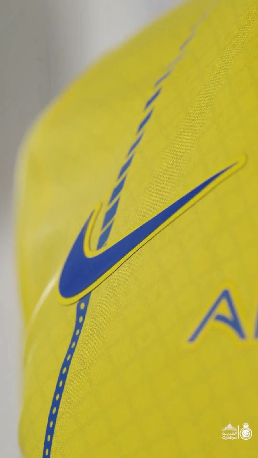 jersey-officiel-al-nassr-fc-couleur-jaune-domicile officieel Al Nassr FC shirt gele thuiskleur