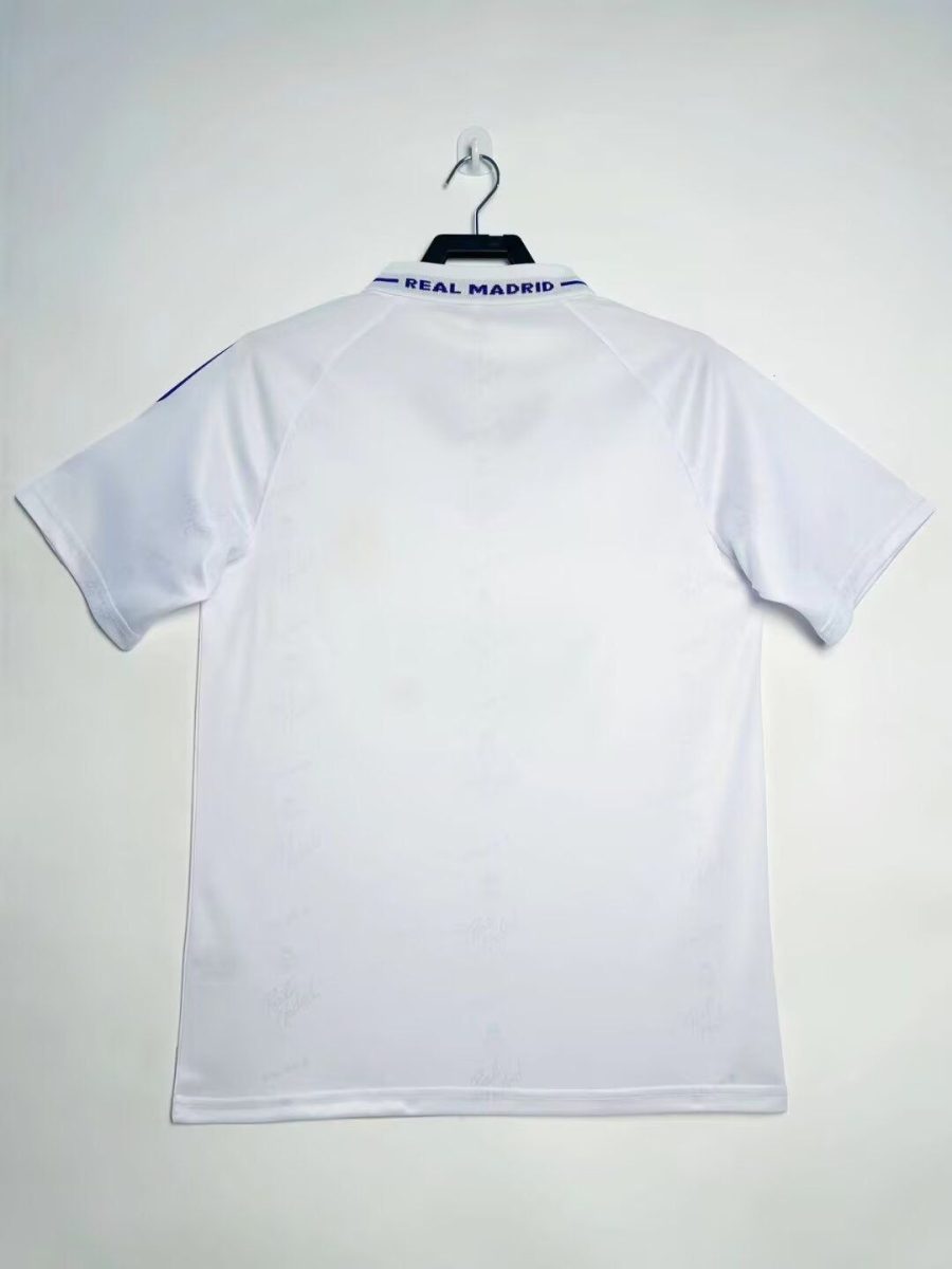 jersey-vintage-real-madrid-blanc-floque-sponsor-teka-edition-domicile Vintage Real Madrid wit shirt met Teka-sponsor thuiseditie