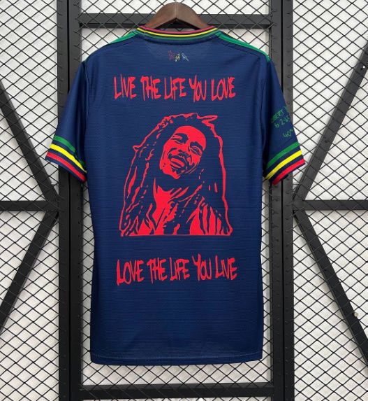 Ajax Amsterdam speciale editie Bob Marley shirt seizoen 2025 2026 thuistenue