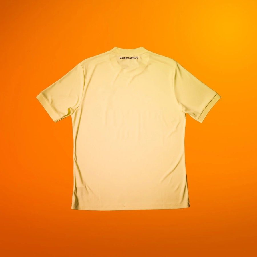maillot-avant-match-as-monaco-saison-deux-mille-vingt-cinq-deux-mille-vingt-six-tenue-d-echauffement-officielle Voorwedstrijdshirt AS Monaco seizoen tweeduizend vijfentwintig tweeduizend zesentwintig officiële warming-up tenue