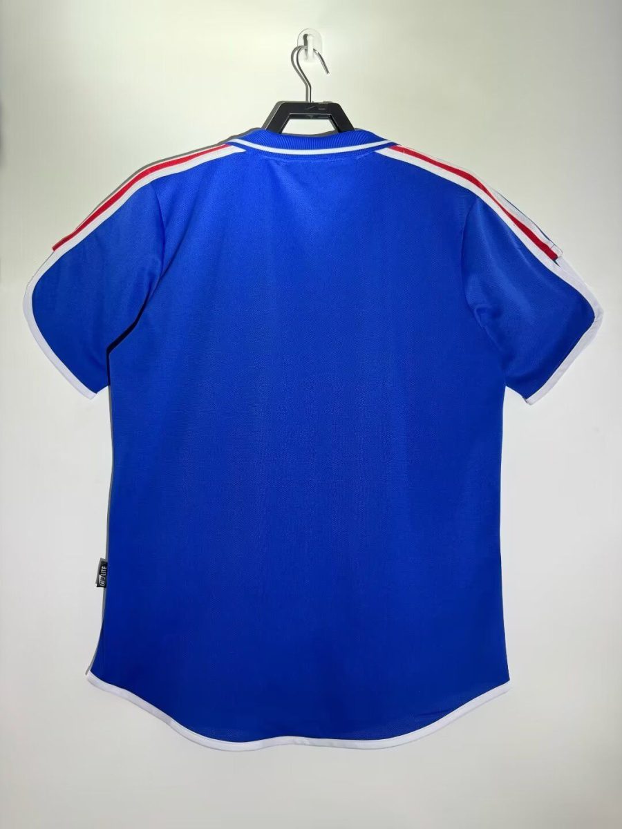 maillot-de-football-equipe-de-france-domicile-saison-deux-mille-col-tricolore Voetbalshirt Frankrijk thuisshirt seizoen tweeduizend driekleurige kraag
