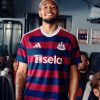 maillot-de-football-newcastle-united-tenue-exterieure-nouvelle-collection Voetbalshirt Newcastle United uittenue nieuwe collectie