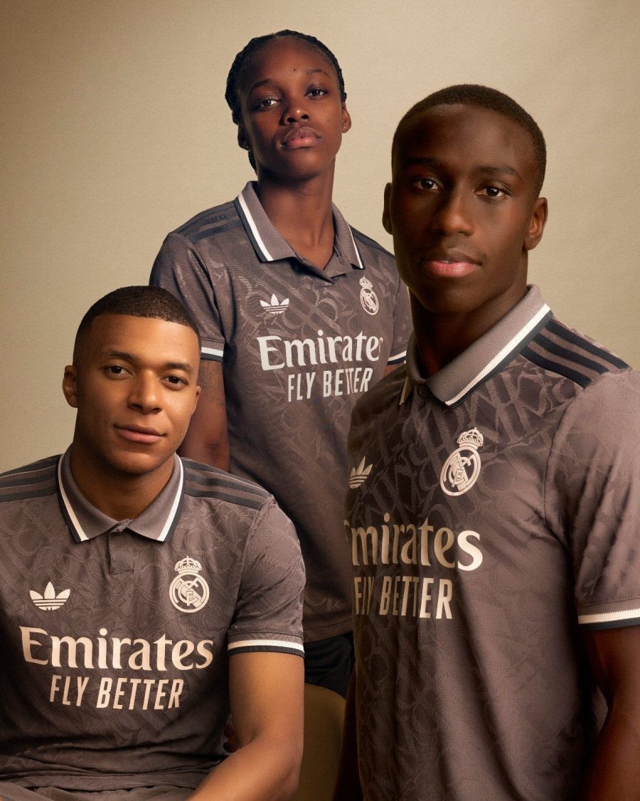 maillot-de-football-real-madrid-collection-third-adidas-coupe-homme Maillot de football Real Madrid collection third Adidas coupe homme