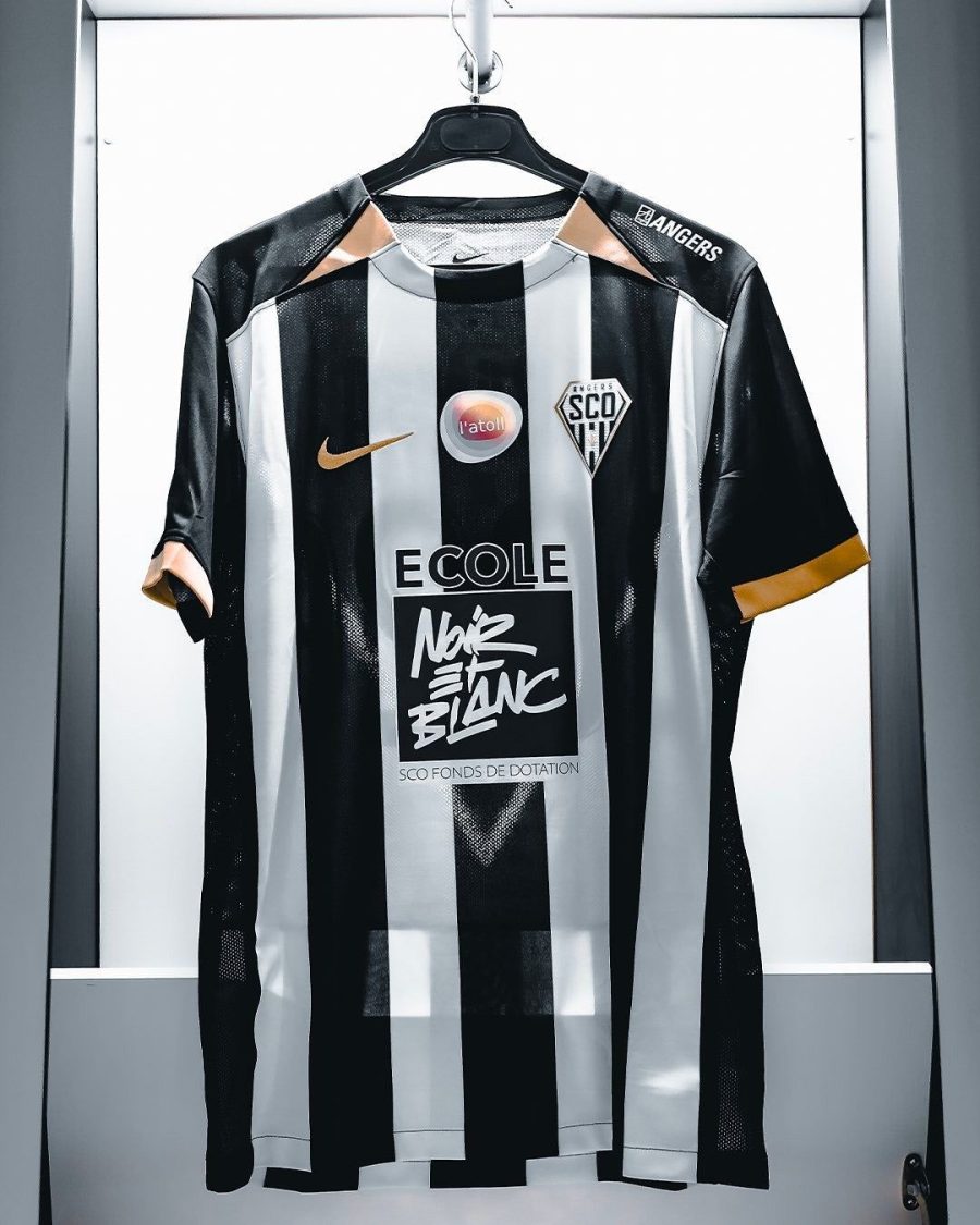 maillot-domicile-angers-sco-saison-2025-2026-tenue-officielle-football thuisshirt Angers SCO seizoen 2025 2026 officiële voetbaltenue