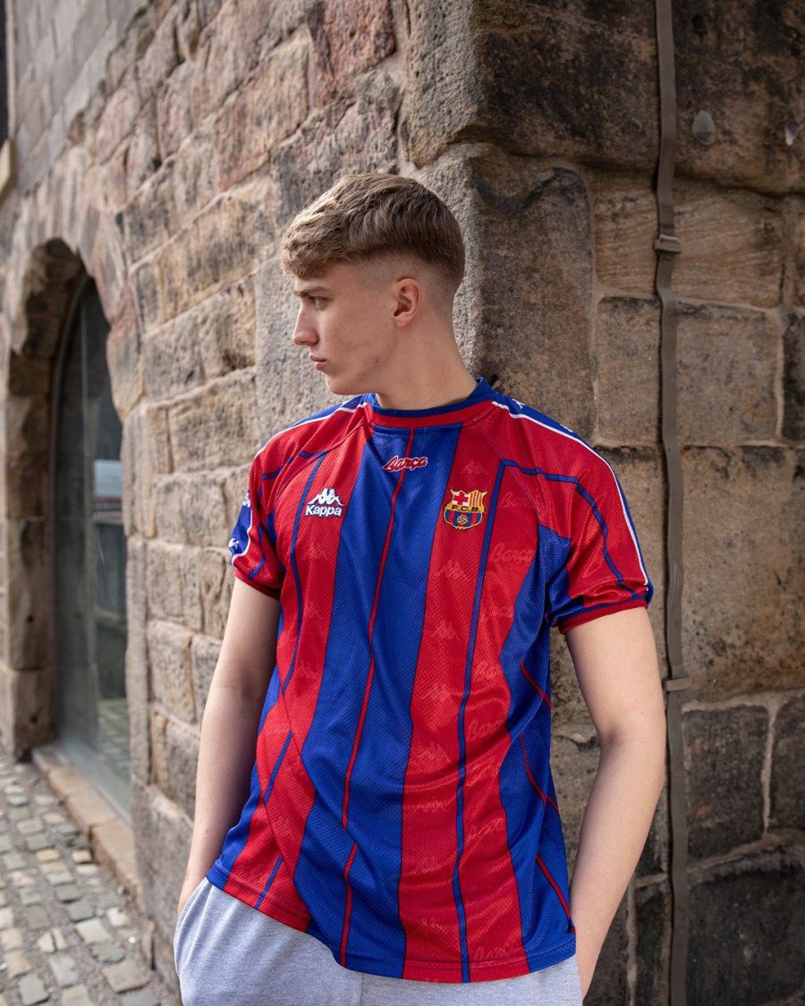maillot-domicile-fc-barcelona-saison-1997-1998 maillot domicile FC Barcelona saison 1997 1998