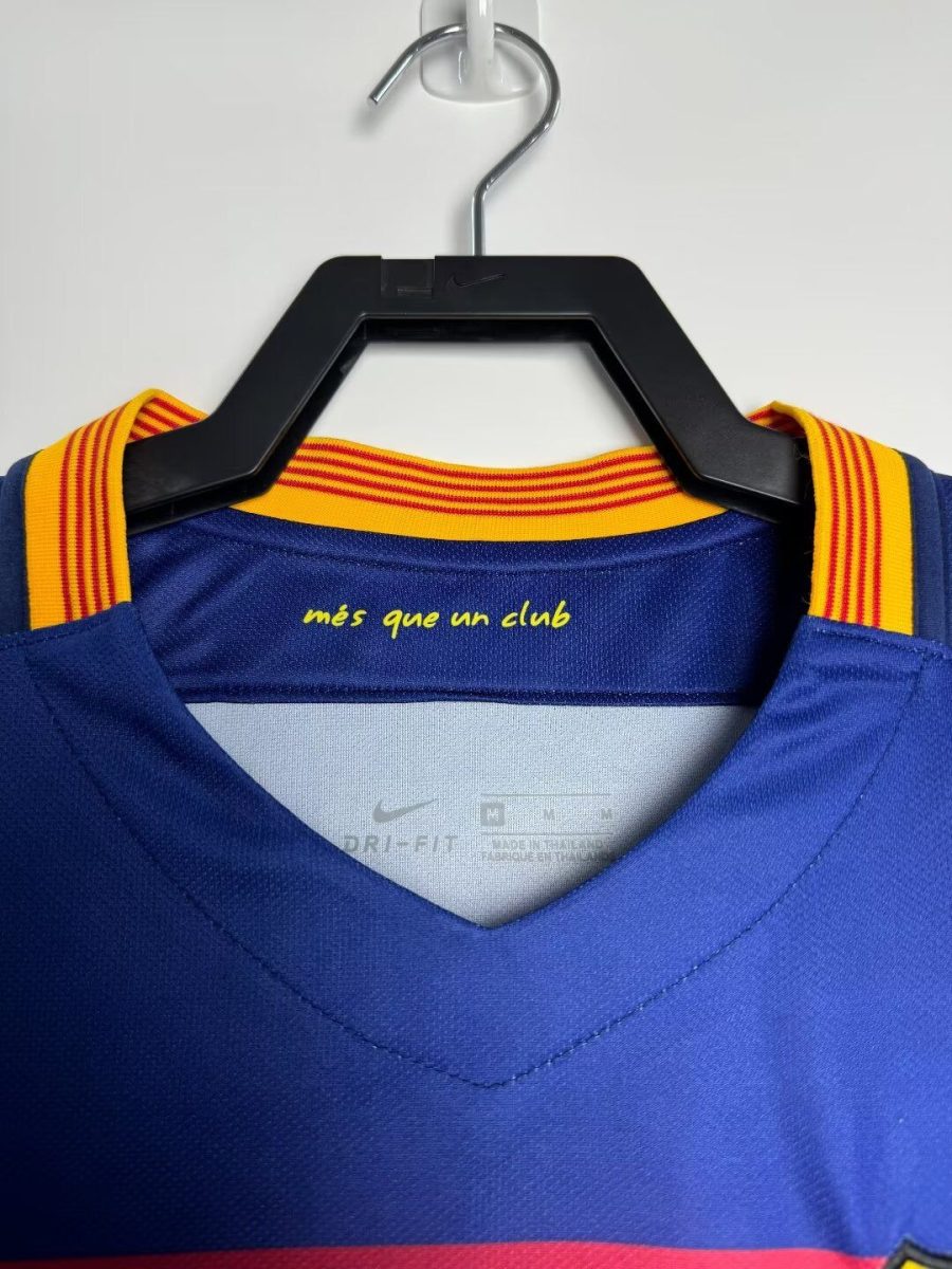maillot-domicile-fc-barcelone-saison-deux-mille-quinze-deux-mille-seize Thuisshirt FC Barcelona seizoen tweeduizend vijftien tweeduizend zestien