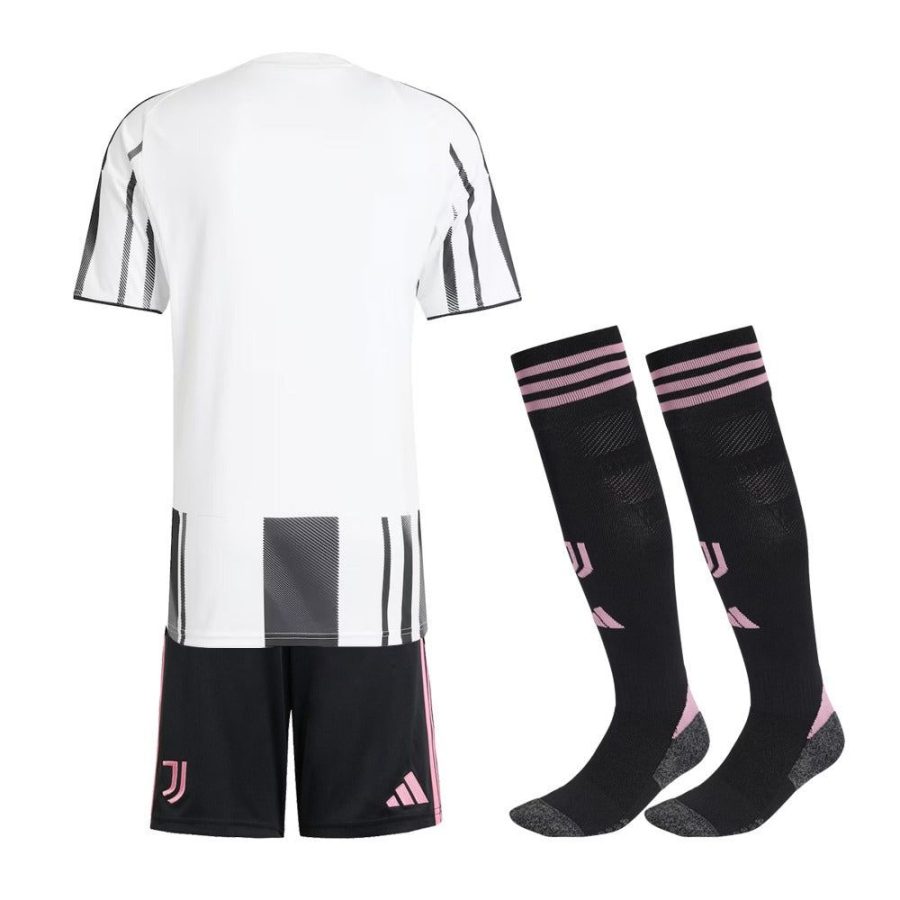 maillot-domicile-juventus-enfant-saison-2025-2026-avec-short Juventus thuisshirt kinderen seizoen 2025 2026 met korte broek