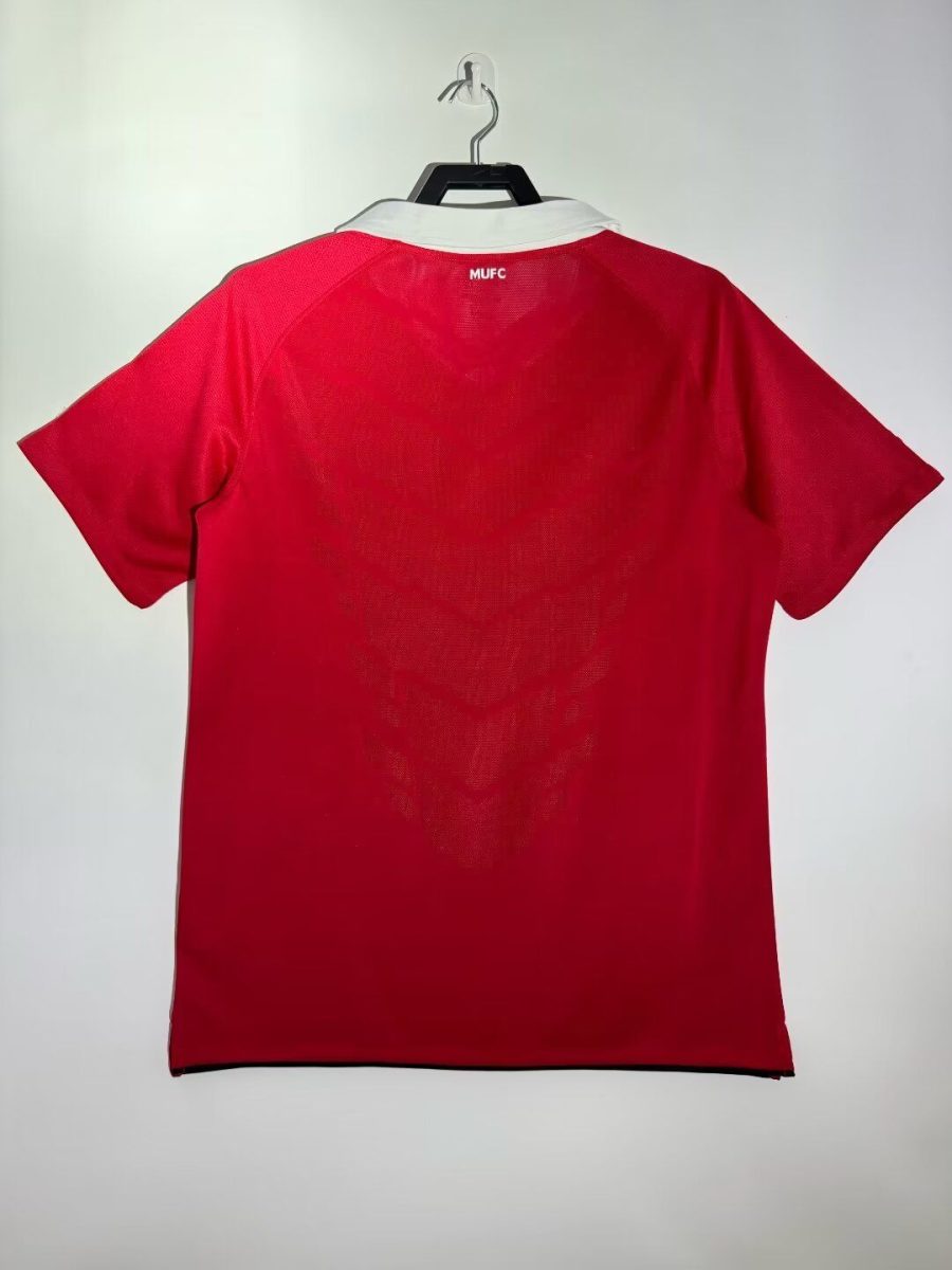 maillot-domicile-manchester-united-saison-2010-2011 Thuisshirt Manchester United seizoen 2010 2011