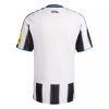 maillot-domicile-newcastle-united-saison-deux-mille-vingt-cinq-deux-mille-vingt-six-noir-et-blanc Thuisshirt Newcastle United seizoen tweeduizend vijfentwintig tweeduizend zesentwintig zwart en wit