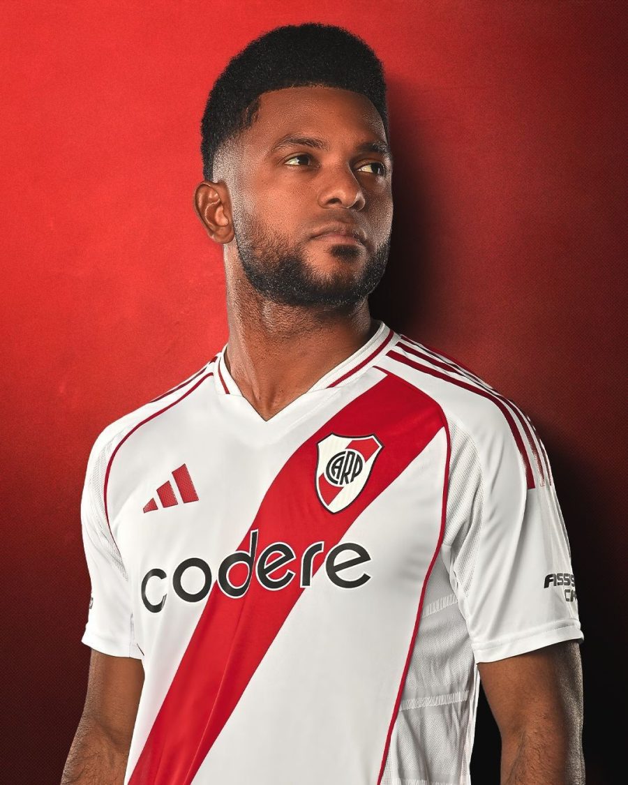 maillot-domicile-river-plate-saison-vingt-vingt-quatre-vingt-vingt-cinq thuisshirt River Plate seizoen twintig vierentwintig twintig vijfentwintig