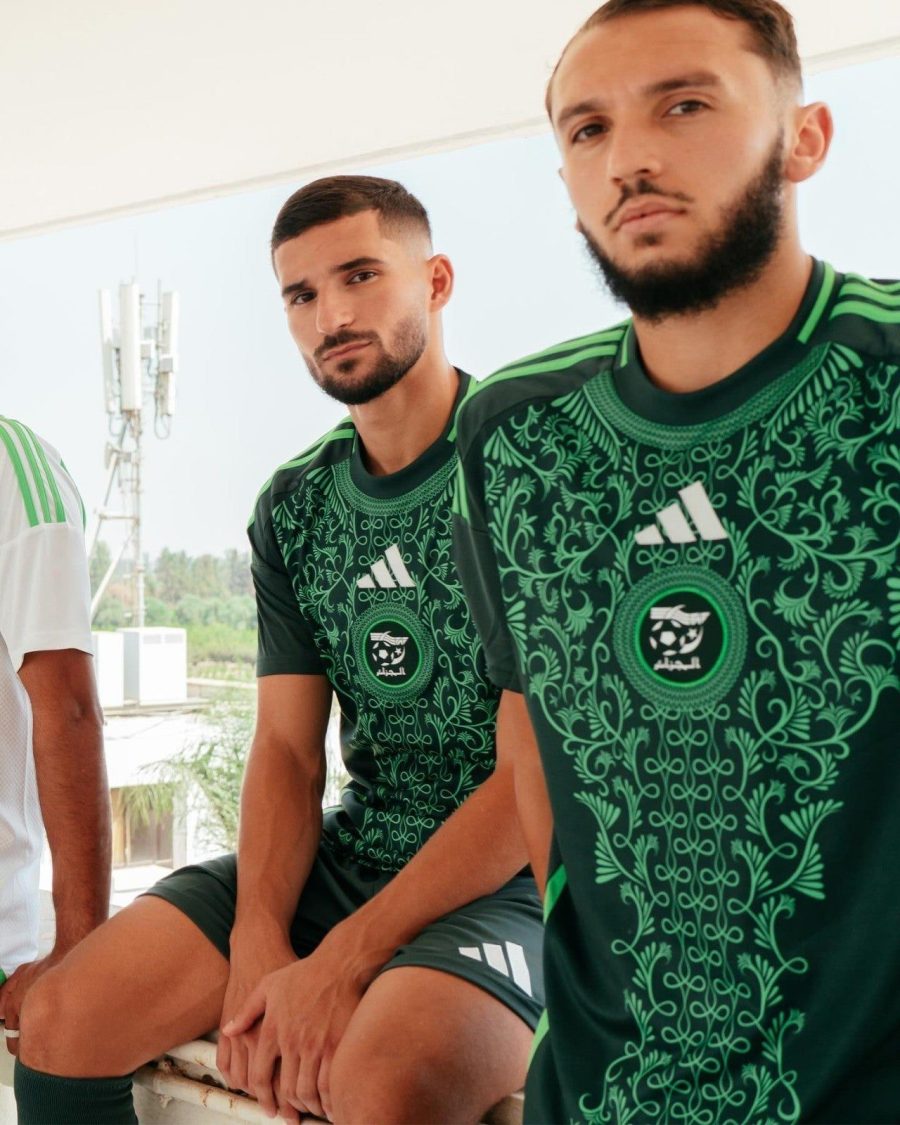 maillot-exterieur-algerie-saison-2024-2025-pour-supporter-les-fennecs Maillot extérieur Algérie saison 2024 2025 pour supporter les Fennecs