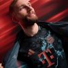 Uitshirt Bayern München seizoen tweeduizend vierentwintig tweeduizend vijfentwintig Adidas