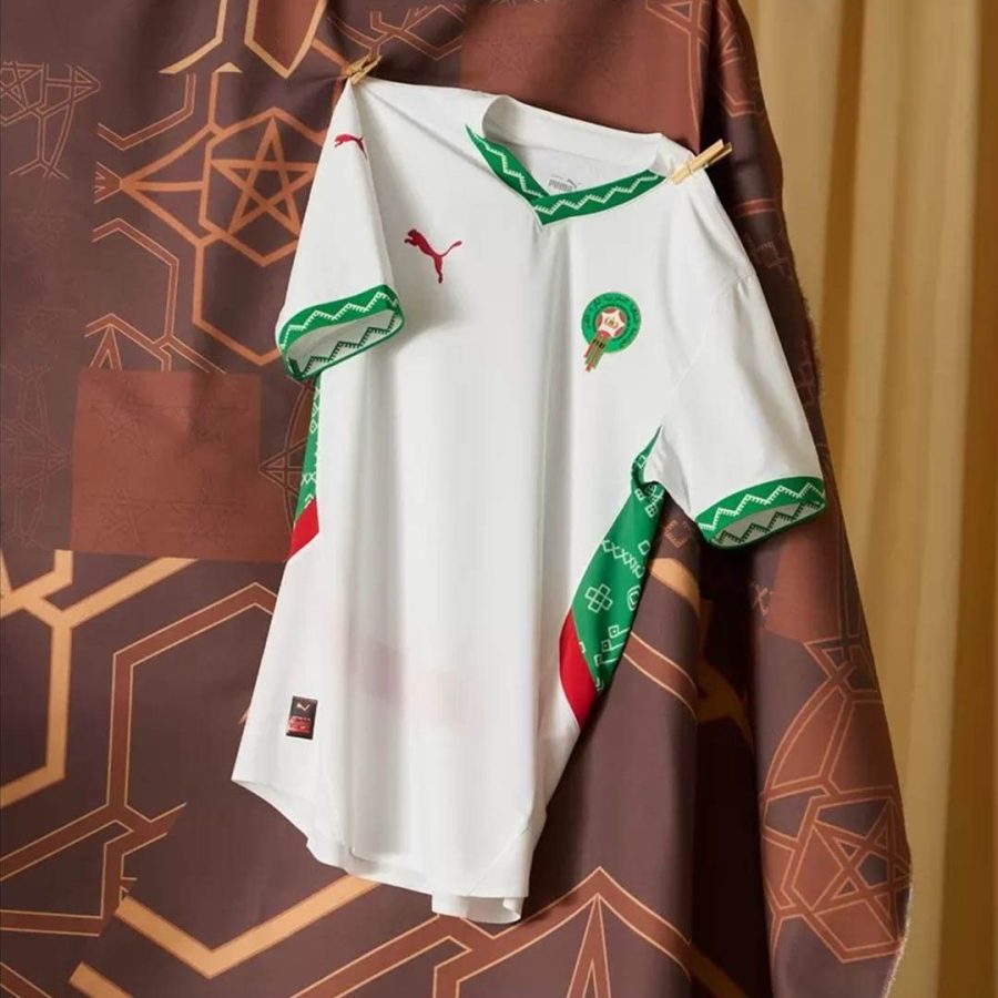 maillot-exterieur-equipe-du-maroc-saison-2024-2025-rouge-et-vert Marokkaans uitshirt seizoen 2024 2025 rood en groen