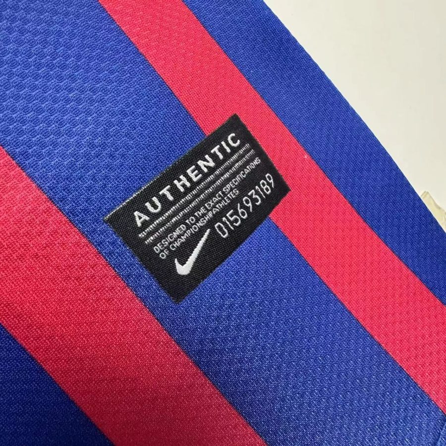 maillot-officiel-barca-2011-2012-version-domicile officieel Barça thuisshirt 2011 2012