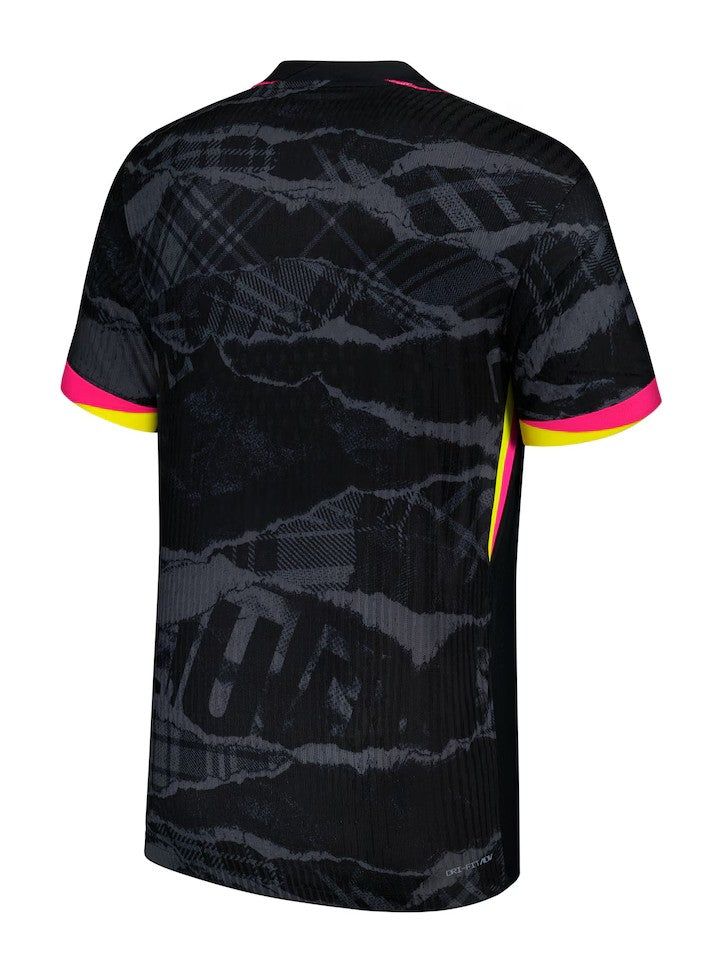 maillot-third-chelsea-fc-saison-deux-mille-vingt-quatre-deux-mille-vingt-cinq-tenue-exterieure-officielle Chelsea FC third shirt seizoen tweeduizend vierentwintig tweeduizend vijfentwintig officieel uittenue
