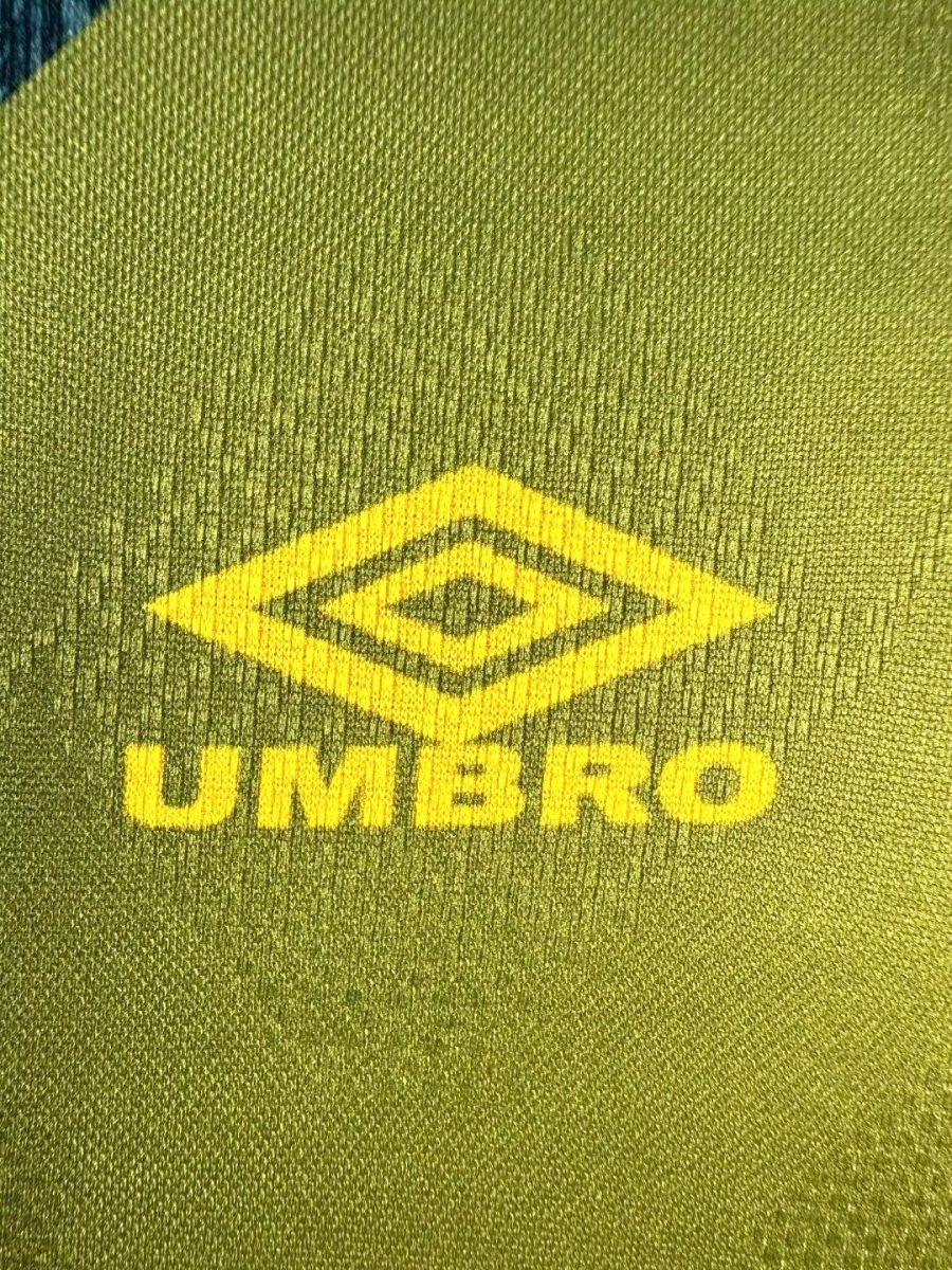 maillot-third-inter-milan-saison-mil-neuf-cent-quatre-vingt-quinze-mil-neuf-cent-quatre-vingt-seize Uitshirt Inter Milan seizoen negentienvijfennegentig negentienzesennegentig