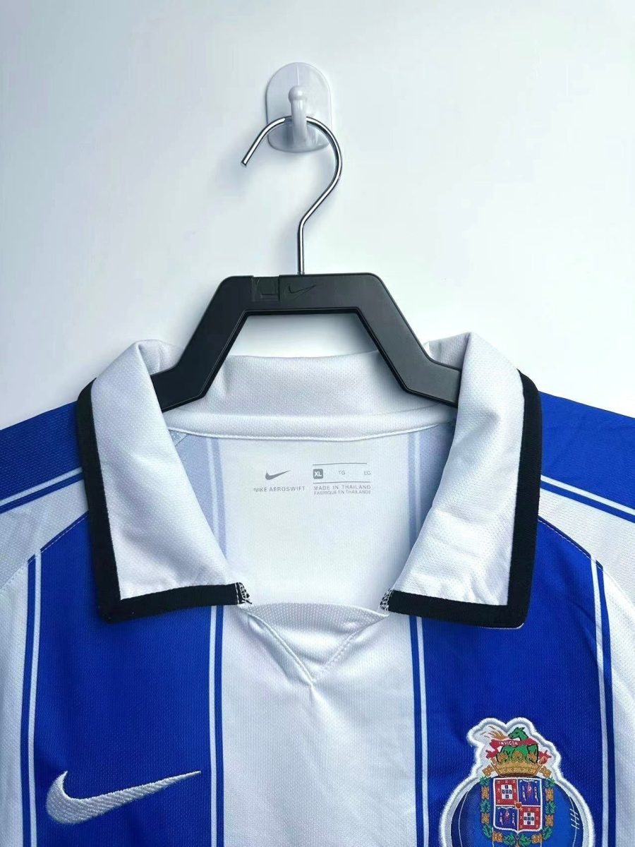 maillot-vintage-fc-porto-finale-ligue-des-champions-saison-deux-mille-trois-deux-mille-quatre Maillot vintage FC Porto finale Ligue des champions saison deux mille trois deux mille quatre