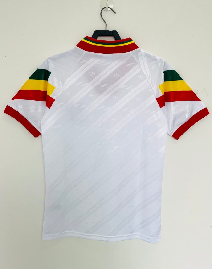 maillot-vintage-selection-portugaise-exterieur-inspiration-coupe-du-monde-1992 Vintage shirt Portugese selectie uitshirt geïnspireerd op WK 1992